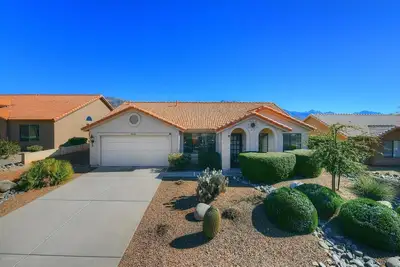 Image de You are Invited to  Enjoy  Spectacular Saddlebrooke Az!