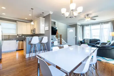 Image de Excellent Couples Retreat! All Kings w/Own Baths!