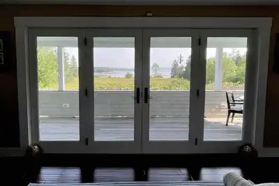 Image de Entire private residential home close to Acadia