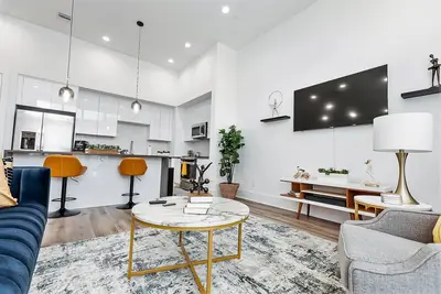 Image de Beautiful Modern Luxury Home, in Downtown Houston