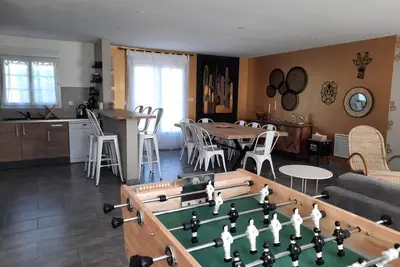 Image de Maison avec grange, jeux, spa et enquête