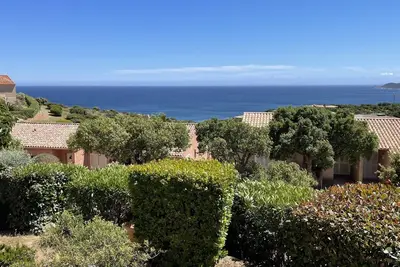 Image de Superbe appartement refait à neuf avec clim et piscines communes