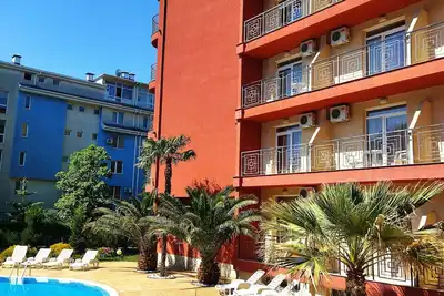 Image de Nice studio with balcony. Private pool. 10min to the beach