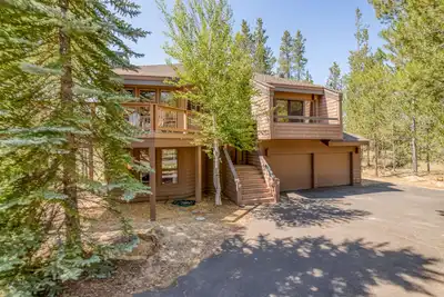 Image de Beautiful Sunriver Home with 8 Sharc Passes!