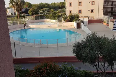 Image de studio. 800 m de la plage