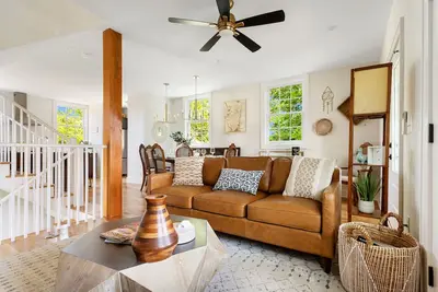 Image de Sugar Water | Steps from Downtown Charleston!