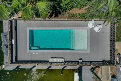 Private Pool~Canal Views~Beach Access~Boat Dock Access~Optional Golf Cart!
