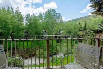 Image de Condo animé 2 chambres avec courts de tennis Sandstone Creek Club
