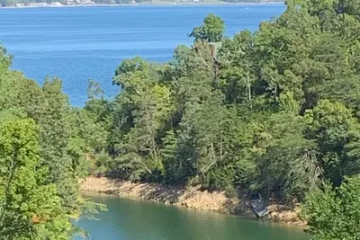Image de 4 Bed, 4 Bath, Lake Cabin w/ Hot Tub Near Dollywood, Pigeon Forge & Smoky Mnts