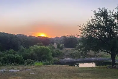 Image de Surrounded by Hill Country Beauty w/Pond; minutes from Historic Salado Village