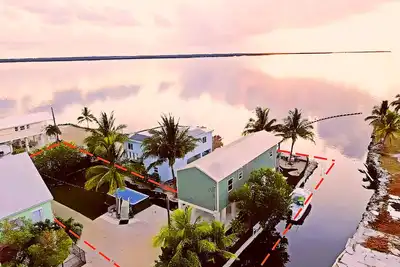 Image de Upscale ocean front home & easy canal boat access to Gulf or Atlantic
