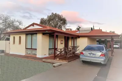 Image de 2 Bedroom residential house in peaceful location in heart of city