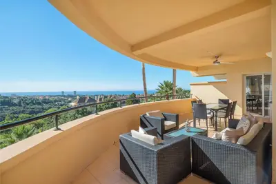 Image de Collines d'Elveria : vue imprenable