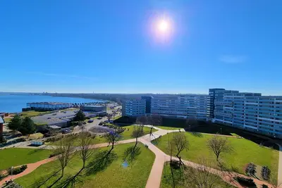 Image de Great vacation apartment flooded with sunshine and with a great view in house C in the