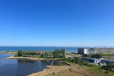 Image de Bright, friendly furnished apartment on the 9th floor.