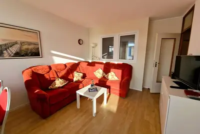 Image de Beautiful apartment with laminate flooring facing south with a beautiful view of the lake (