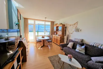 Image de Beautiful apartment with laminate flooring for max. 4 persons facing the inner courtyard.