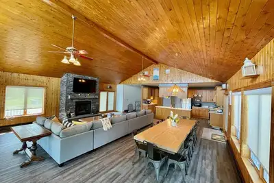 Image de Cheerful 3-Bedroom Lake House