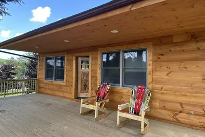 Image de #1 Cabin~Walk to Wisp! Lake access & dock! Hot Tub~Game room~Fire Pit & Dogs Ok!