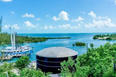 Image de \"Sands of Time Cottage\" located on the highest points on Spanish Wells.