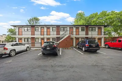 Image de Multiplex + 5mins to Mercedes-Benz Stadium