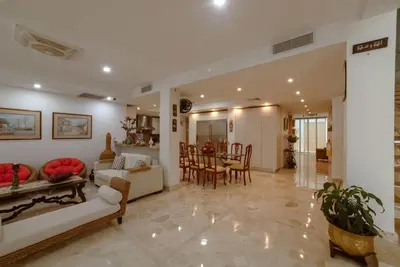 Image de Luxury House, Close To The Beach