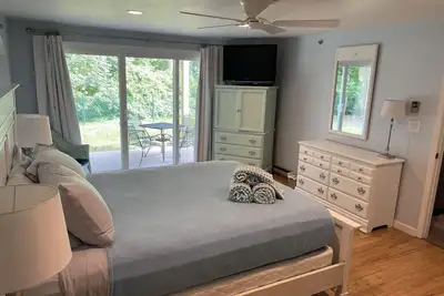 Image de Spacious/Immaculate 1st flr 1, 260 SqFt Unit