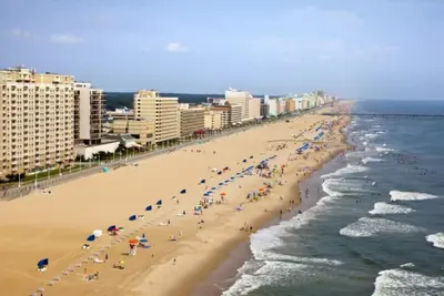 Image de Nature Escape! Modish Unit, Beachfront, Pool