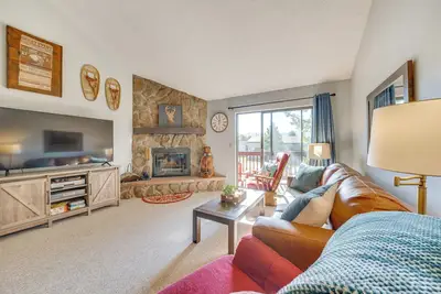 Image de Warm Fraser Townhome w/ Community Amenities!