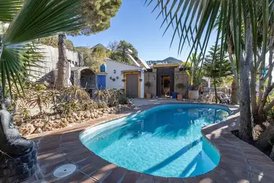 Villa \"madre tierra pool jacuzzi\" avec vue sur les montagnes, piscine, bain à remous