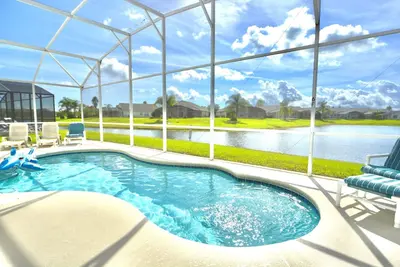 Image de Ref 42. Stunning pool Home with Lake View. Near Disney