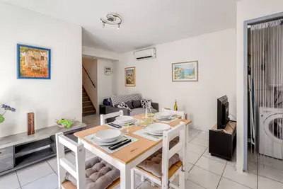Image de Cyrnos - Apt au cœur de La Ciotat