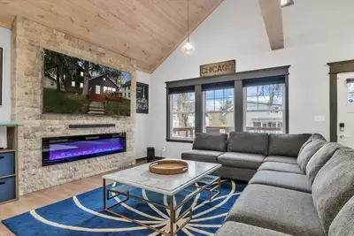 Image de Contemporary, cozy, hidden gem close to wineries