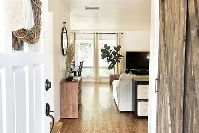 Image de Stardust Homestead in the Heights