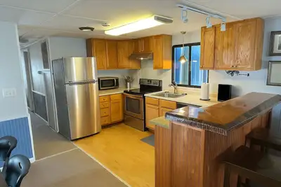 Image de Dock your boat at the Gumbo YaYa and you're ready to fish.