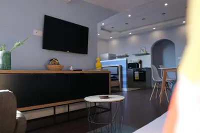 Image de Blue Cloud of Sky Point Apartments
