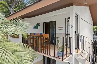 Image de 1-minute to Beach – 2 Primary Suites - 100Mb Wi-Fi