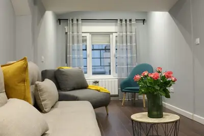 Image de Gray Cloud of Sky Point Apartments