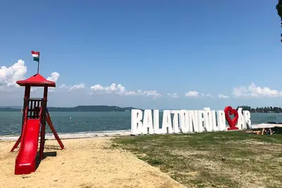 Image de Appartement de vacances adapté aux enfants avec Internet et barbecue