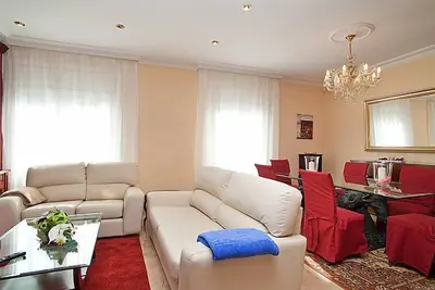 Image de Pg Gracia - Valencia by Interhome