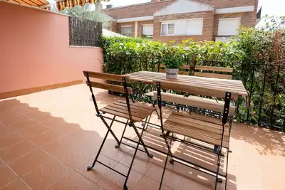Image de Belle maison de vacances privée pour 7 personnes avec Wifi, Tv, terrasse et parking