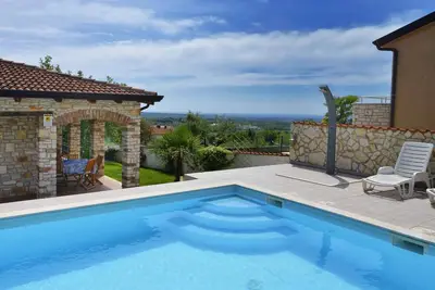 Image de Villa avec piscine et climatisation