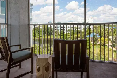 Image de Family Friendly- Spacious 2bed/2bath Unit, Orlando near all parks. Highly rated