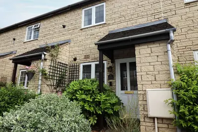 Image de Maple Cottage, pet friendly, with a garden in Broadway