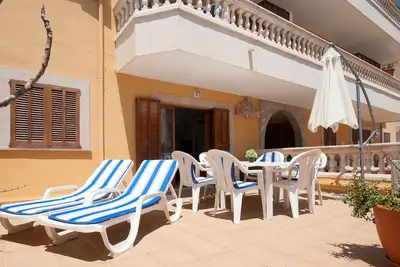 Appartement Obelisc-2 près de la plage avec terrasse et Wi-Fi