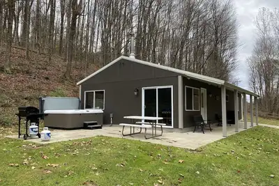 Image de Prestige-Tucked Away Cabin-Vue sur le bois-Cabine-Salle de bain privée séparée