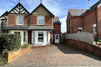 Image de Character Victorian House, Freshwater, Sleeps 6, WiFi, Parking, Garden