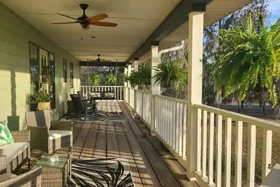 Image de Welcome to Fern Hill Inn- Your Home away from Home!