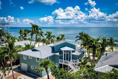 Image de Luxury Beachfront Home-Lit Fishing Dock, Shelling, Stunning Sunrises- Golf Cart