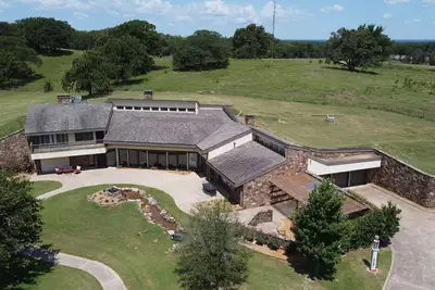 Image de Four Silos Retreat - Luxury Ranch Home